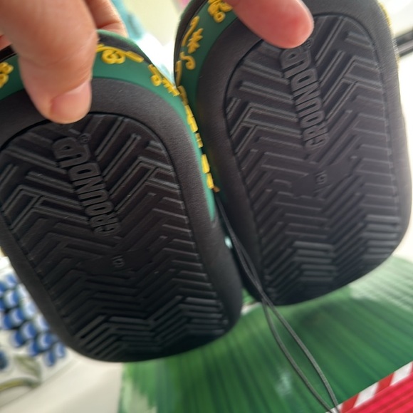 WB Elf Cozy Green Hard Sole Slippers Size 6 NWT - Picture 10 of 10